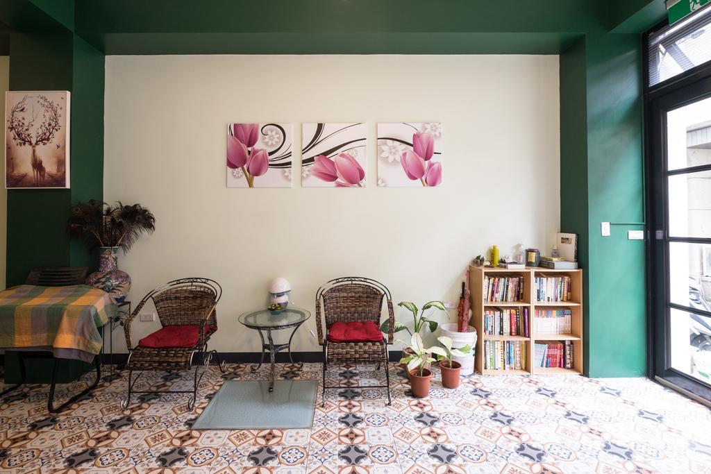 Zhizhu Homestay Tainan Zewnętrze zdjęcie